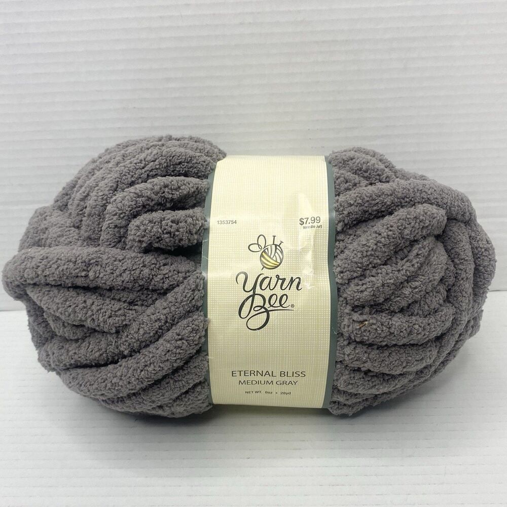 Yarn Bee External Bliss Yarn 28 yds Jumbo Chunky Yarn Medium Gray